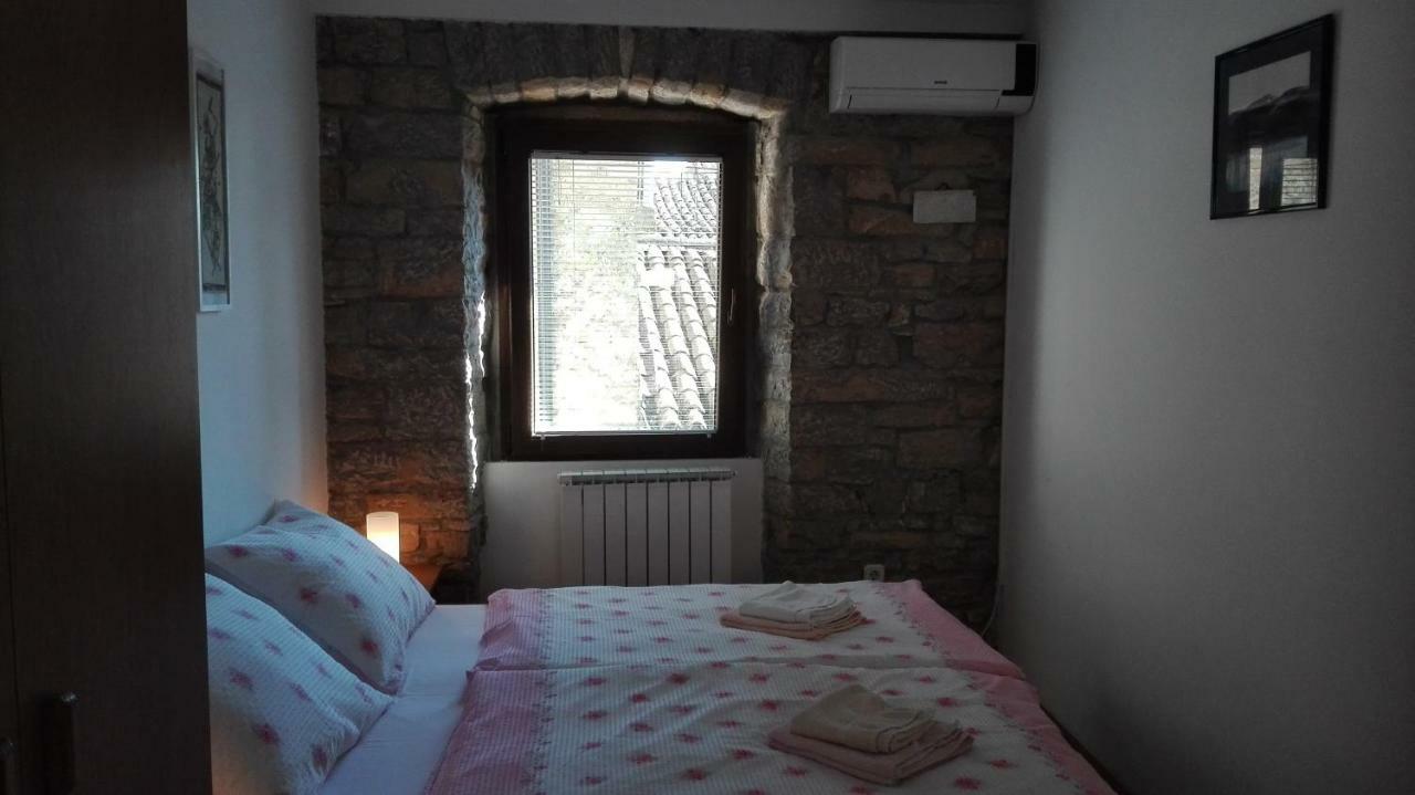 Rooms Svalina (Adults Only) Ґрожнян Екстер'єр фото